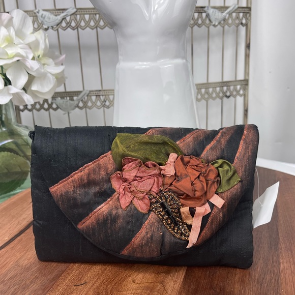 New.Joan & Lucy cluch fabric bag. - Picture 2 of 10